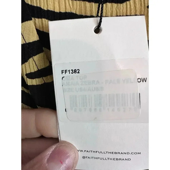 NWT Faithfull the Brand Tan & Yellow V-Neck Amaia Zebra Crop Top Size 4 - Picture 3 of 7
